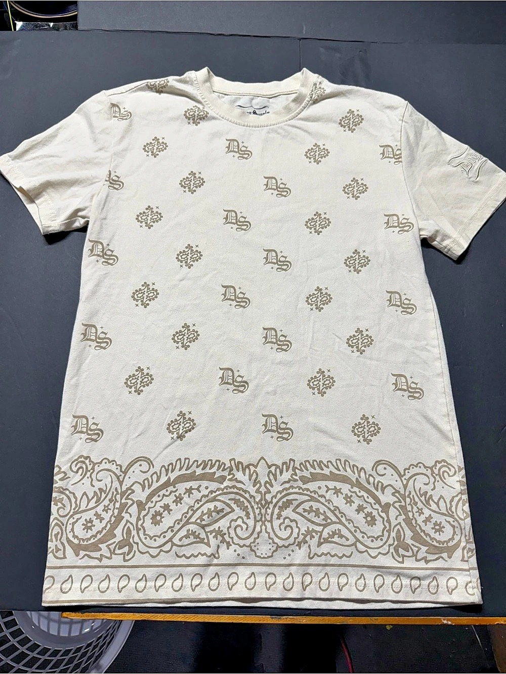 Dogg Supply Paisley Tee Paisley Short Sleeve Tee Size XS
